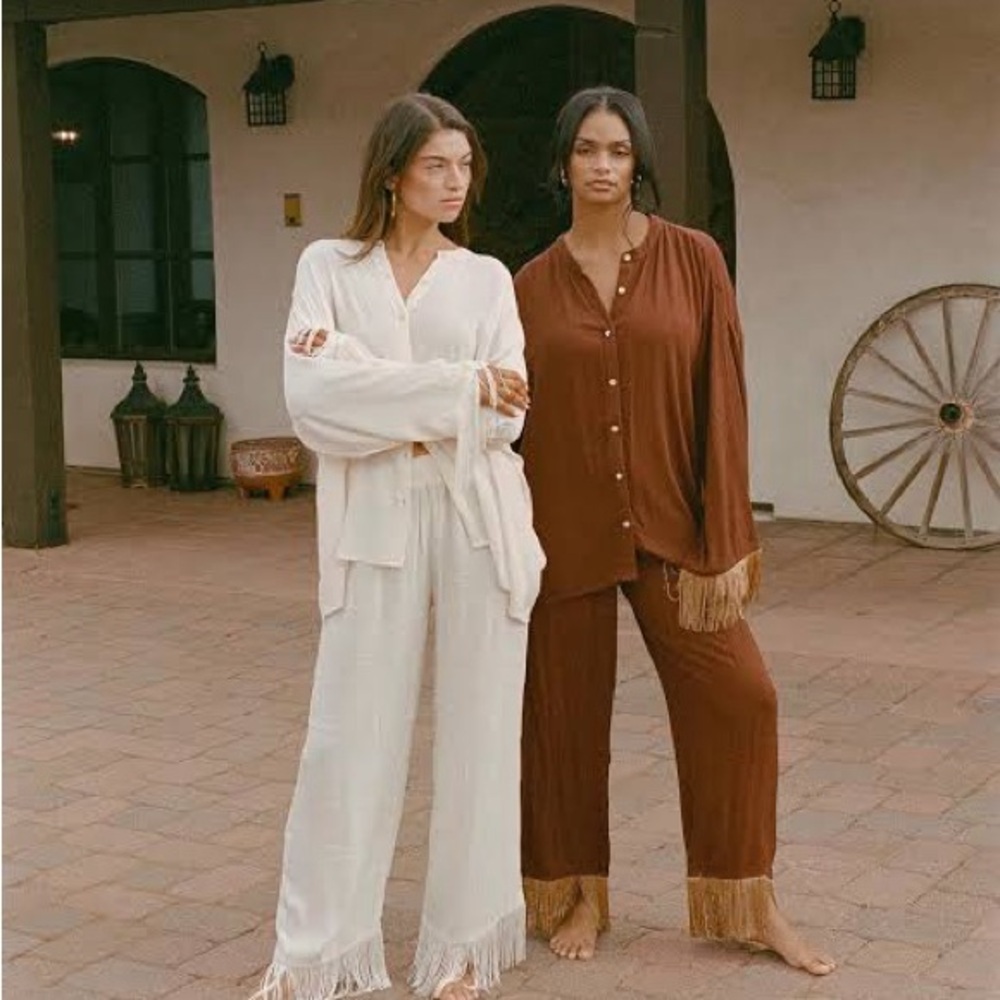 WEWOREWHAT Fringe Button Up and Fringe Smocked Pants Set Size Extra Small